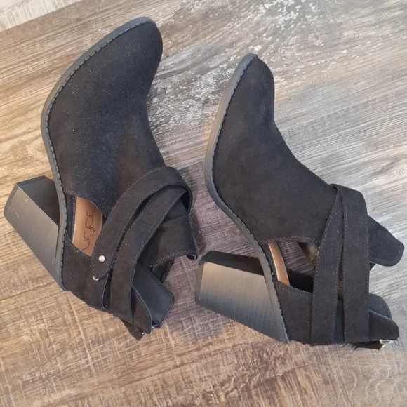 Booties - Picture 2 of 4